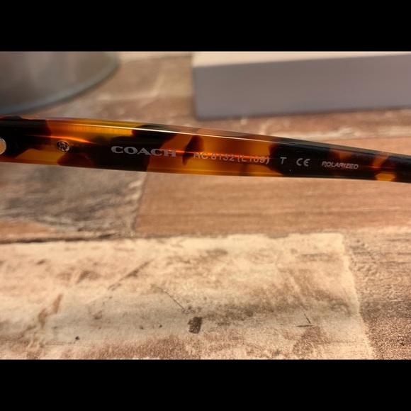 NEW Coach Sunglasses Black/Tortoise Shell - Picture 5 of 5